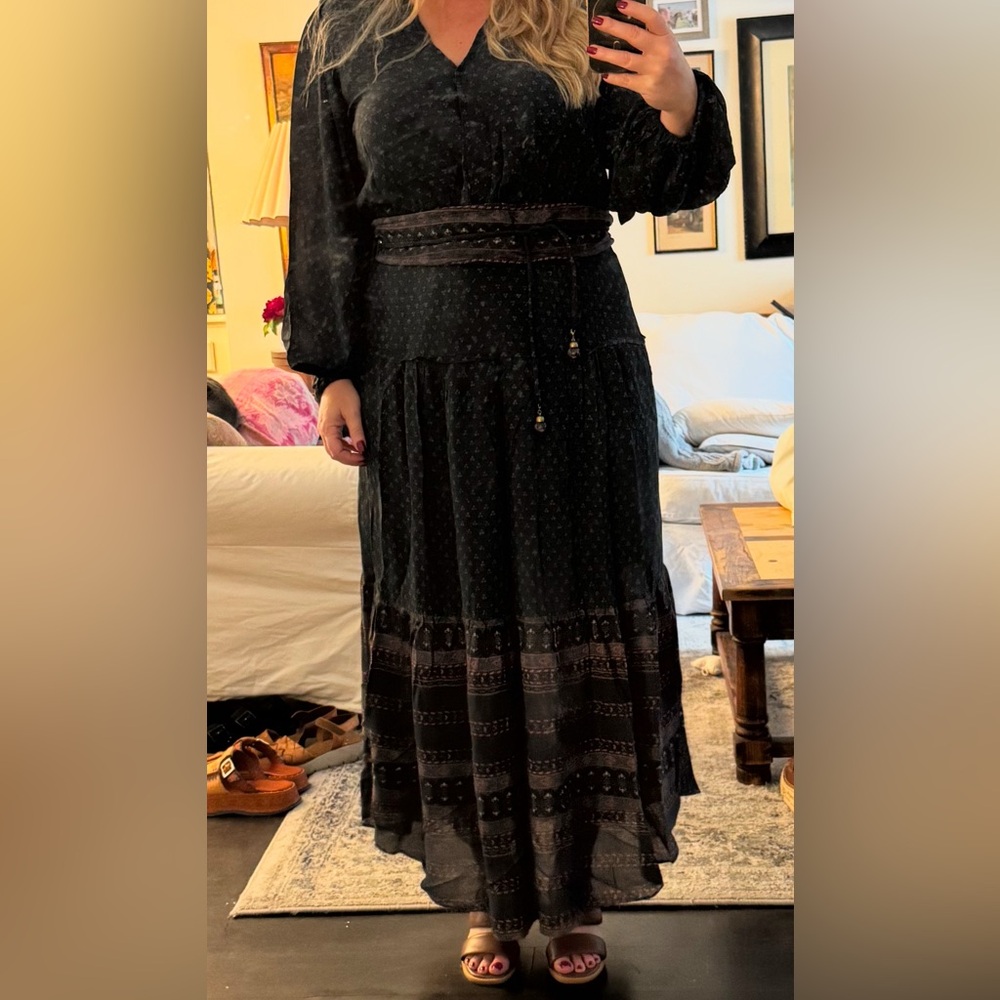 Patterned Navy Long Sleeve Wrap Maxi Dress - Picture 7 of 7